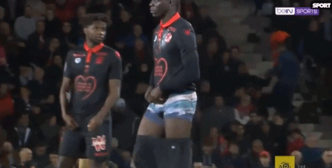 官方：31岁的前法国国脚右后卫杜布瓦退役