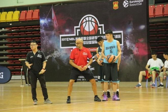 官方：武汉三镇前外援华莱士加盟巴乙升班马庞特普雷塔（巴乙升班马庞特普雷塔官宣签下武汉三镇前外援华莱士）