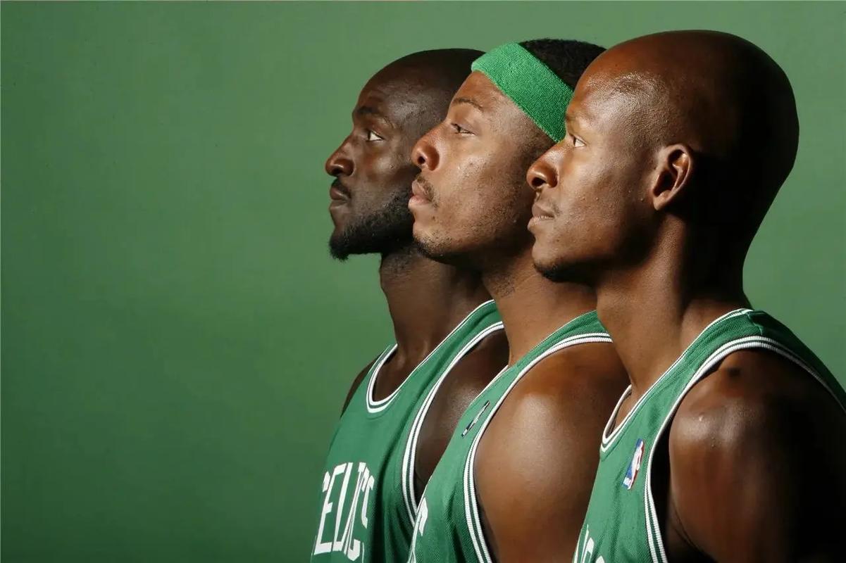 赛季全勤，柏太阳神队长：要以一场胜利和笑容结束这个赛季（本赛季全勤，柏太阳神队长：盼以胜利与笑容收官）