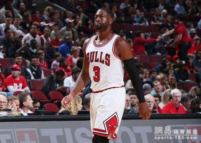 意媒：马佐基离队后，那不勒斯将全力签下热那亚的诺顿-库菲（意媒：马佐基离队后，那不勒斯将加速引进热那亚后卫诺顿-库菲）