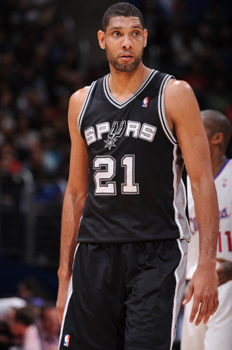 英超前瞻：维拉状态火热9轮8胜，残阵枪手客战盼继续领跑（英超前瞻：维拉9轮8胜势头正猛，伤兵缠身的阿森纳客场力保榜首）