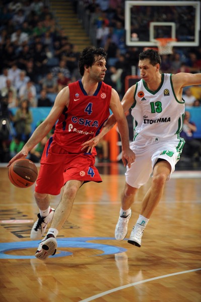 CBA俱乐部杯：山东高速首节领先遭逆转 102-106负广厦无缘两连胜（CBA俱乐部杯：山东高速开局占优遭翻盘 102比106不敌广厦无缘两连胜）