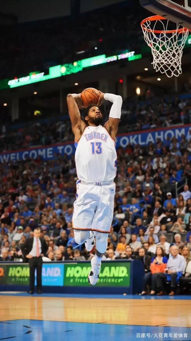 巴黎人报关注蓉城罚单：中国俱乐部因球迷种族歧视对方球员被罚6万欧（法媒《巴黎人报》聚焦：蓉城因球迷对对手球员实施种族歧视被罚6万欧）