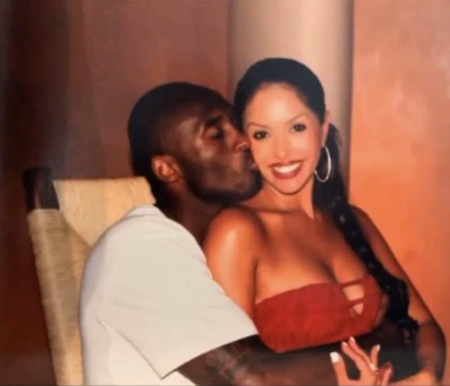 记者：米利唐左腿腘绳肌受伤，伤势令人担忧（记者：米利唐左腿腘绳肌受伤，伤情不容乐观）