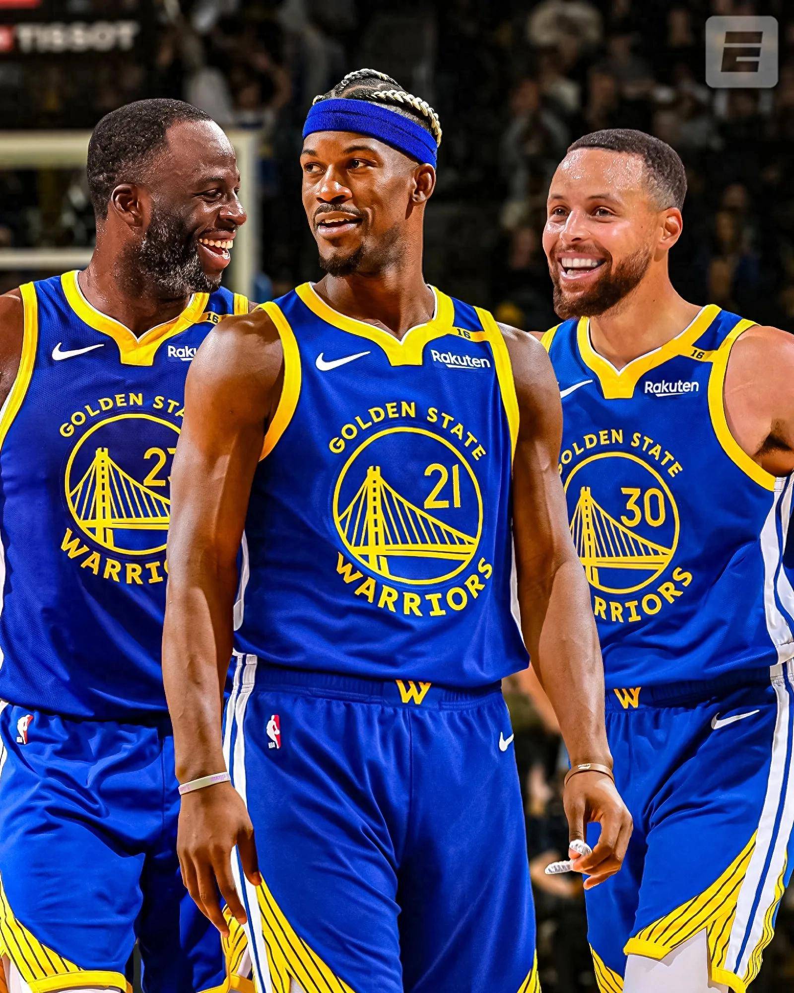 斯玛特谈詹姆斯复出：他球商极高，所有人因为他在场受益匪浅（斯玛特谈詹姆斯回归：顶级球商加持，全队受益良多）